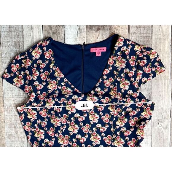 Betsey Johnson Navy Floral Cap Sleeve Swing Dress Modern Feminine sz 12 - Picture 5 of 15
